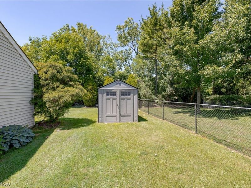 4164 Berkeley Drive, Sheffield Village, OH 44054 Photo 14