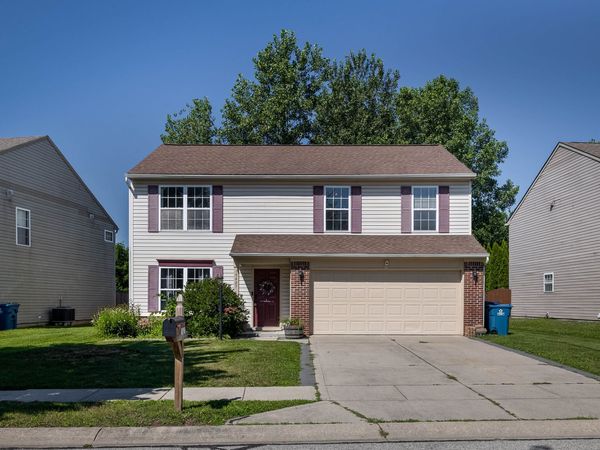 15427 Outside Trail, Noblesville, IN 46060
