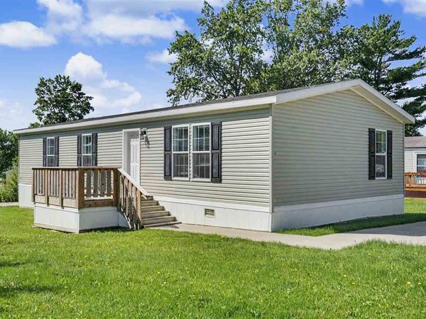 3701 2nd st LOT 32, Coralville, IA 52241