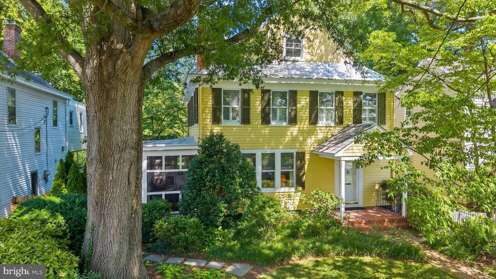 210 N QUEEN STREET , CHESTERTOWN, MD 21620