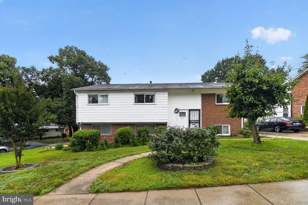 1207 OAKVIEW DRIVE , SILVER SPRING, MD 20903