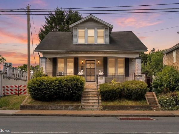 625 S SECOND STREET, Unit 11, CHAMBERSBURG, PA 17201