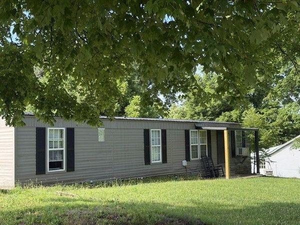 301 Eastbrook Rd , Estill Springs, TN 37330