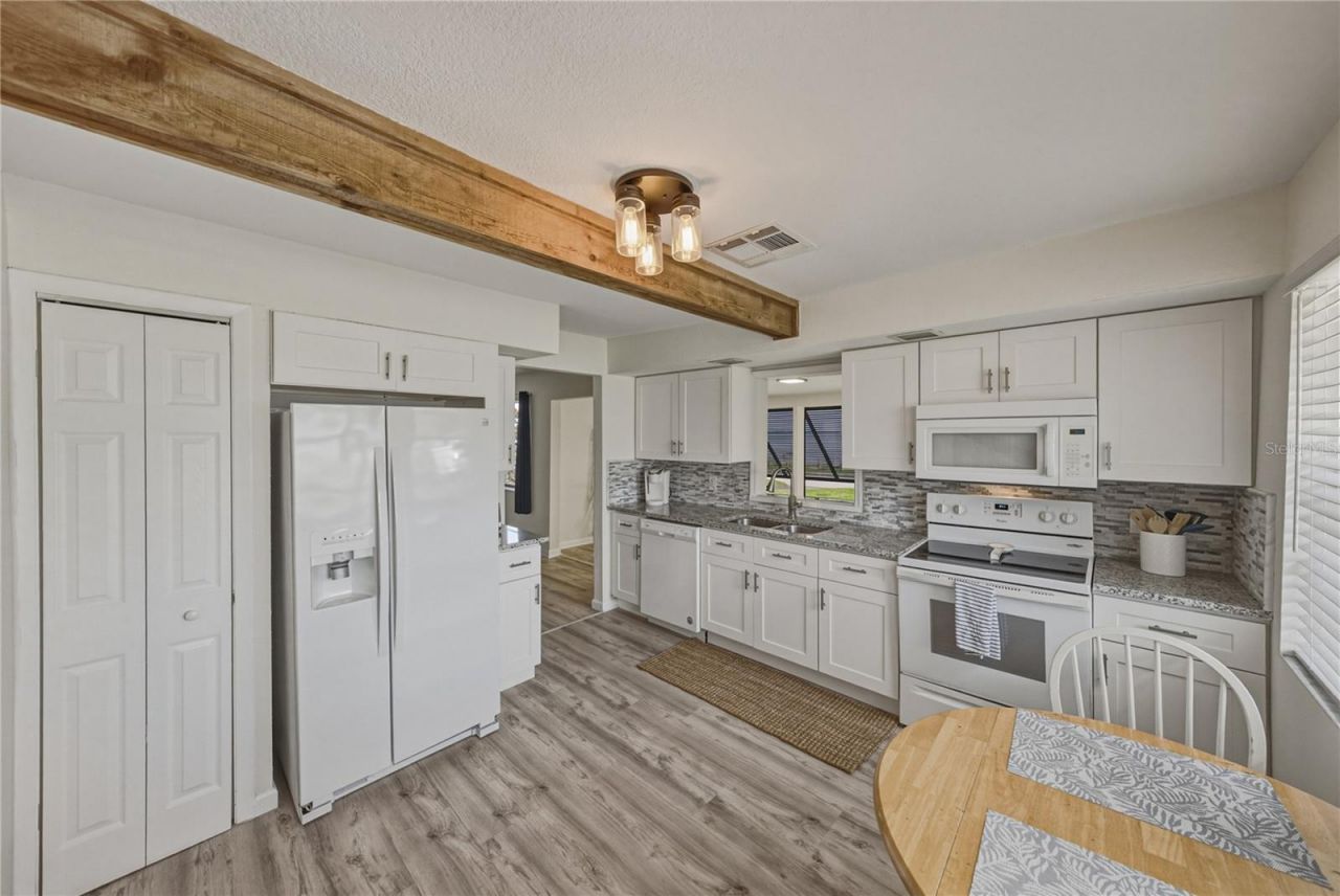 4530 Lakeview Drive , Sebring, FL 33870 Photo