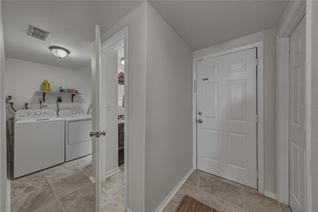 4530 Lakeview Drive , Sebring, FL 33870 Photo