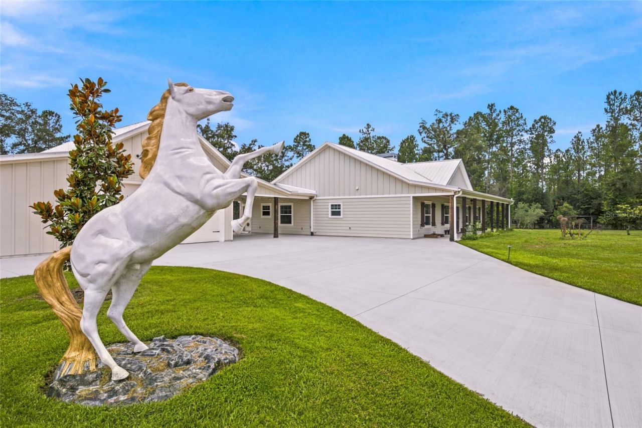 10080 SE 1st Street Road, Silver Springs, FL 34488 Photo