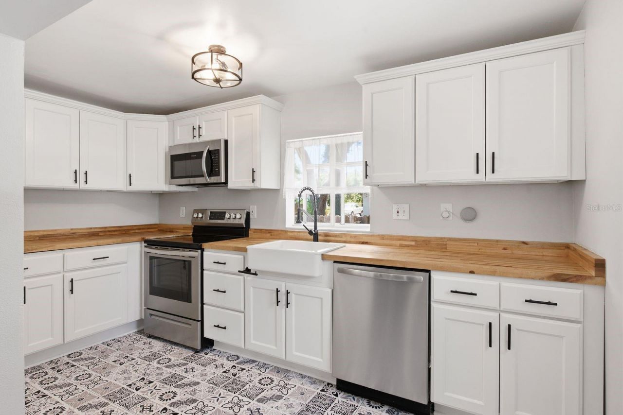 7201 5th Avenue N, Saint Petersburg, FL 33701 Photo