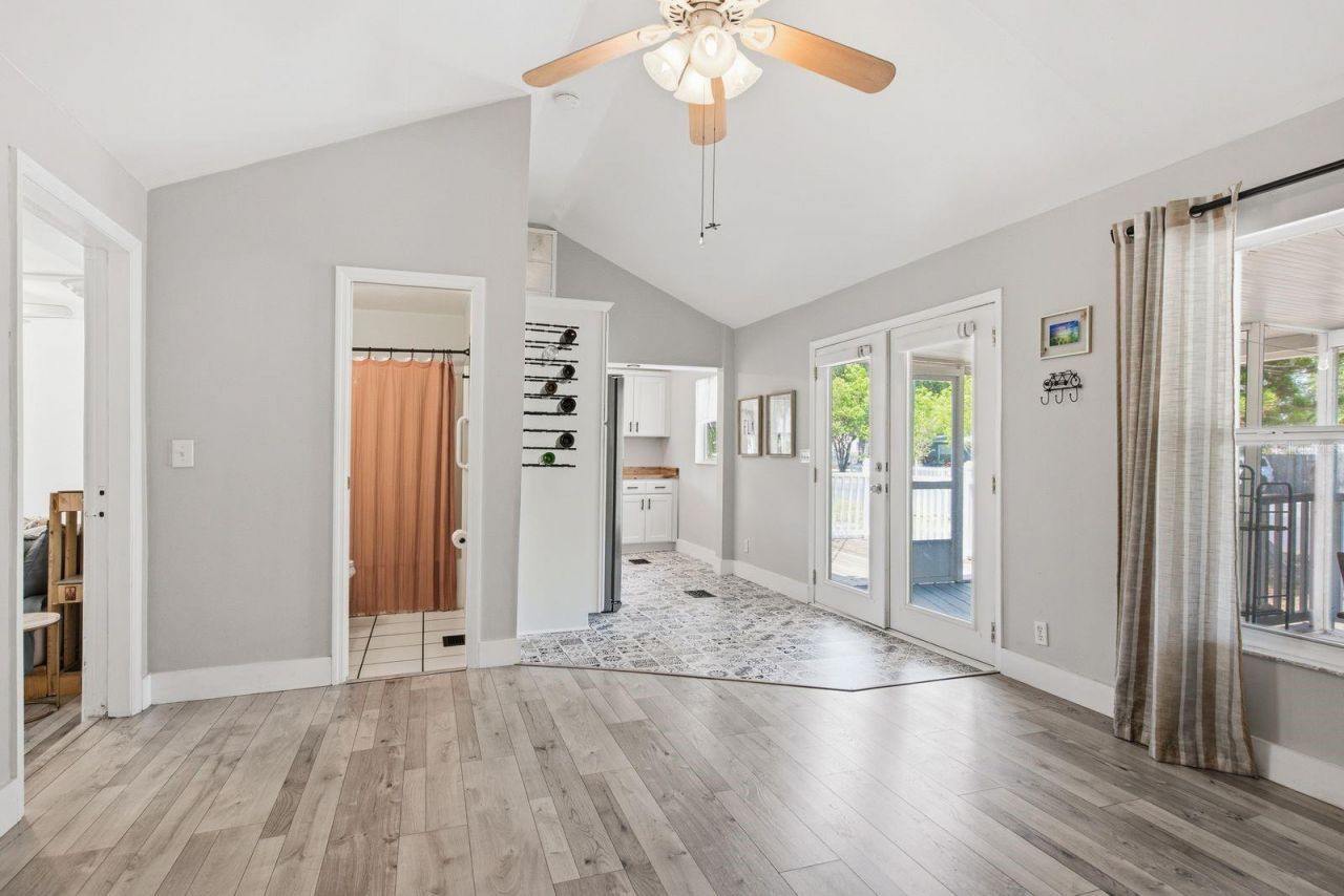 7201 5th Avenue N, Saint Petersburg, FL 33701 Photo
