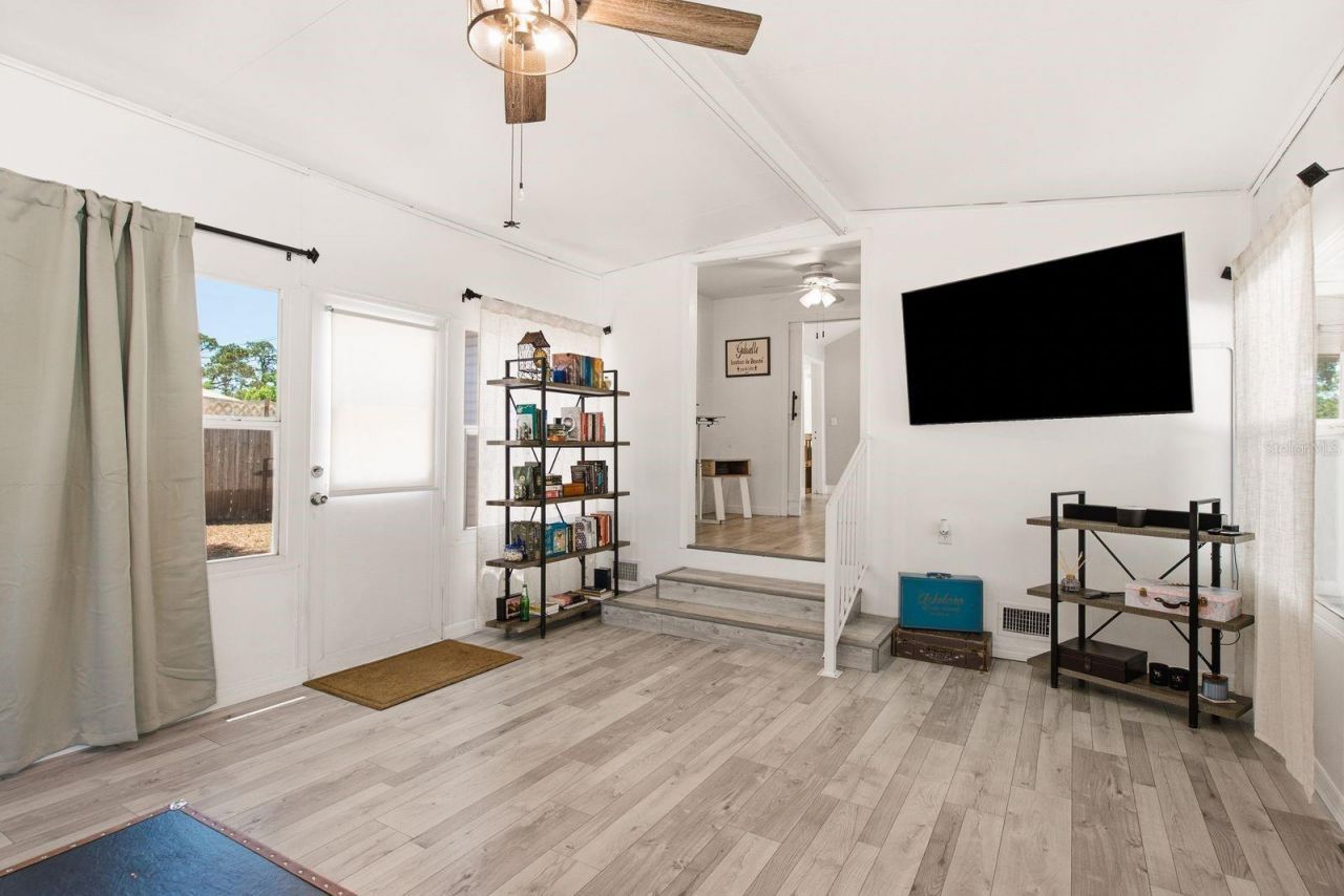 7201 5th Avenue N, Saint Petersburg, FL 33701 Photo