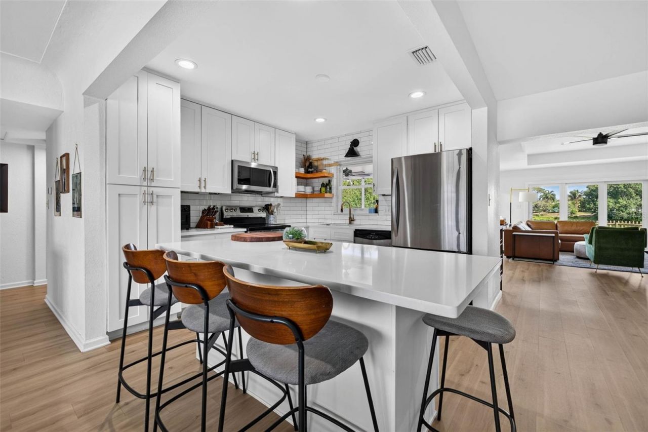 2101 37th Street N, Saint Petersburg, FL 33713 Photo