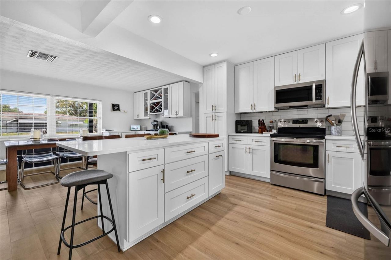 2101 37th Street N, Saint Petersburg, FL 33713 Photo