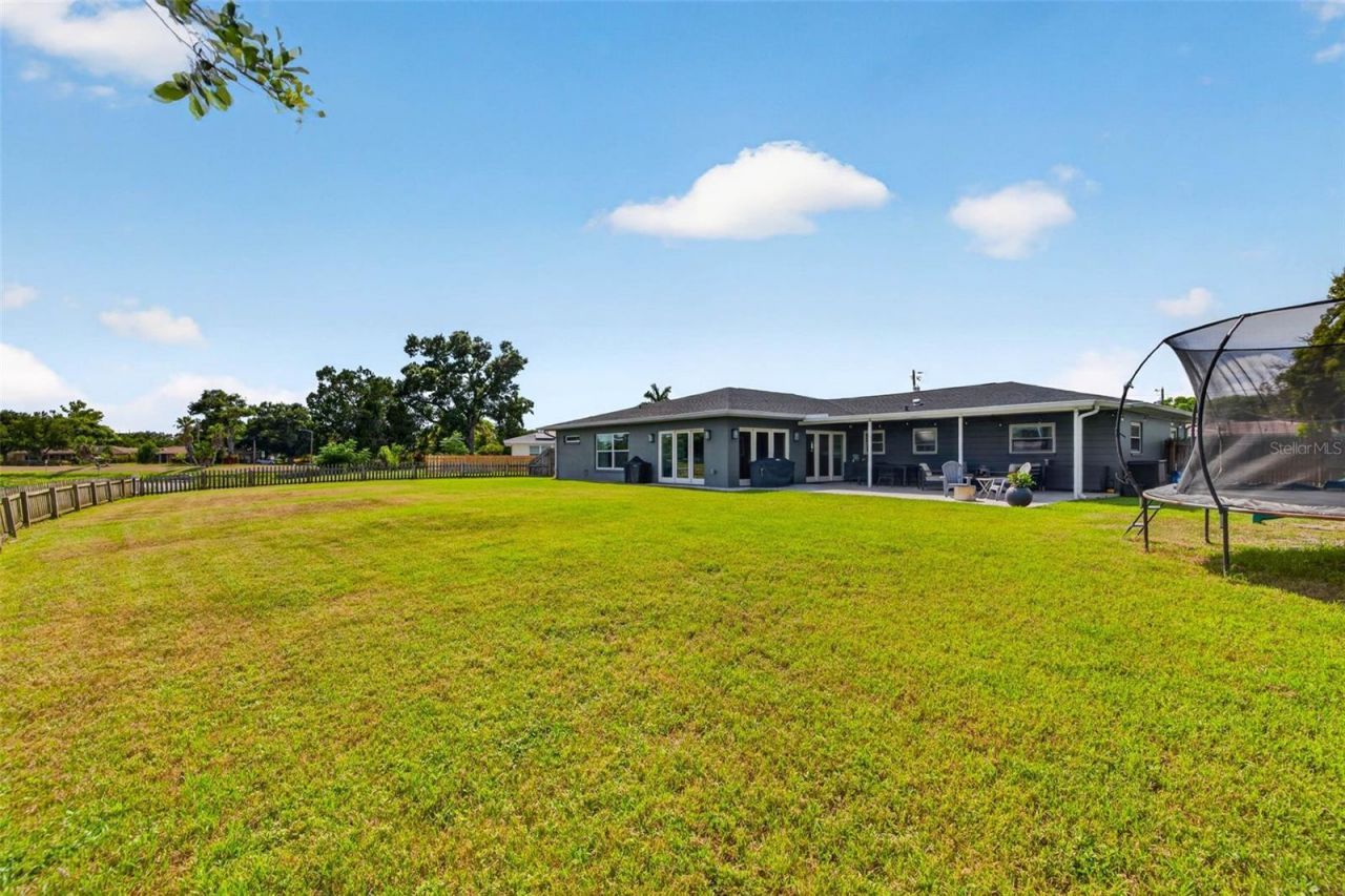 2101 37th Street N, Saint Petersburg, FL 33713 Photo