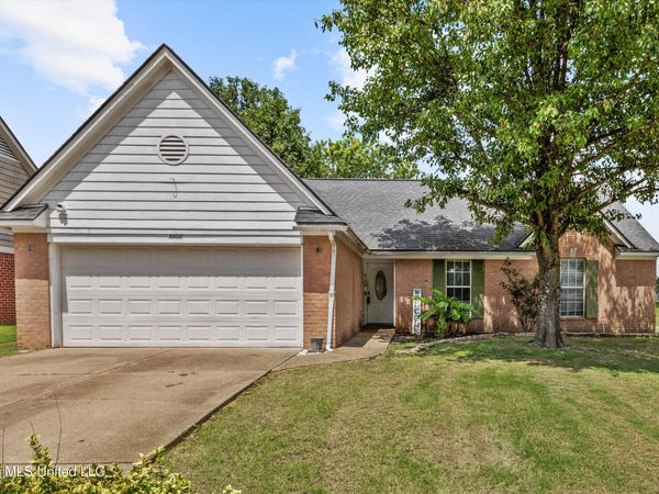 6108 Magnolia Lakes Drive, Olive Branch, MS 38654
