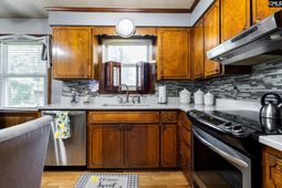 4633 Faulkland Road  photo 4