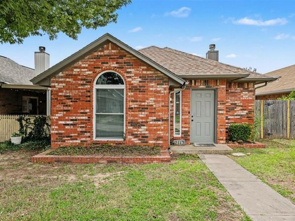 2113 S Robinson Avenue, Moore, OK 73170