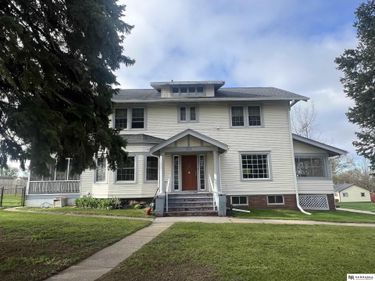 301 E 5th, Oakland, NE 68045