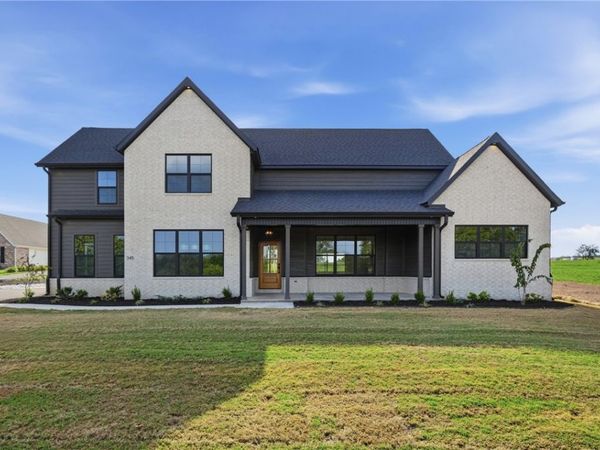 345 SW Bryant Road, Gentry, AR 72734