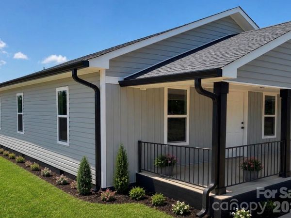 1810 E Greenbriar Road, Statesville, NC 28677