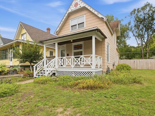 234 Sidney Street E, Saint Paul, MN 55107