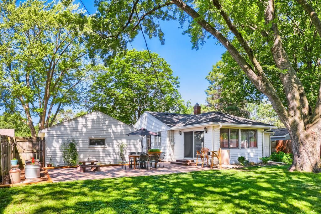3808 Howard Avenue White Bear Lake, MN 55110