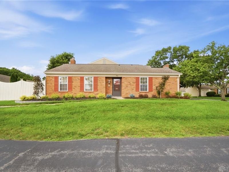 956 Patriot Square Drive, Washington Township, OH 45459 Photo 1