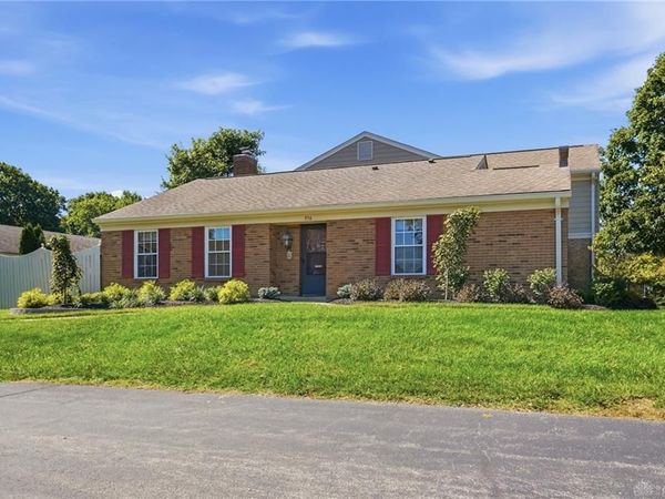 956 Patriot Square Drive, Washington TWP, OH 45459