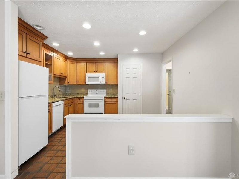 956 Patriot Square Drive, Washington Township, OH 45459 Photo 22