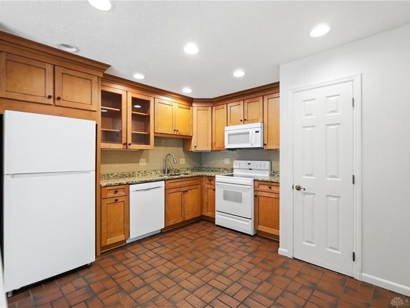 956 Patriot Square Drive, Washington Township, OH 45459 Photo 23