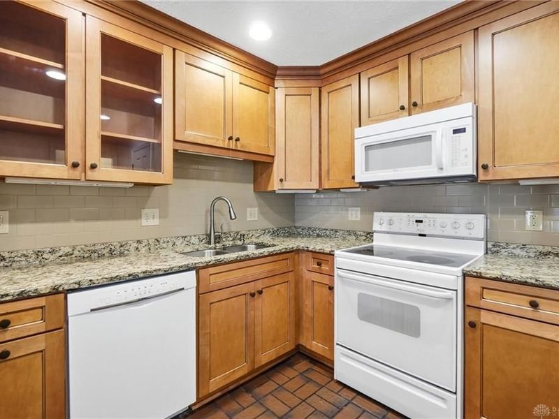 956 Patriot Square Drive, Washington Township, OH 45459 Photo 25
