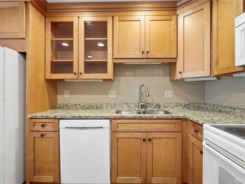 956 Patriot Square Drive, Washington Township, OH 45459 Photo 27