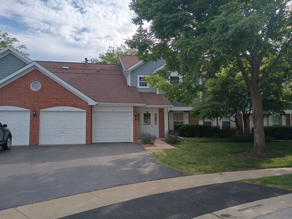 1675 Mansfield Court , Unit 4, Roselle, IL 60172