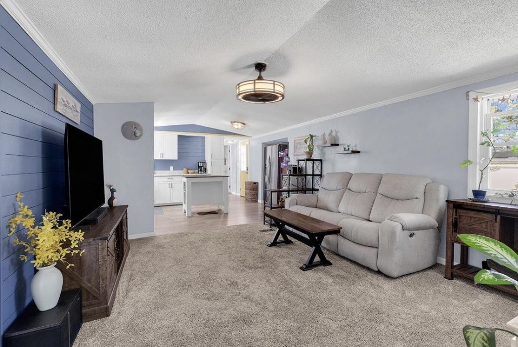 2729 Libra Dr. Photo 11