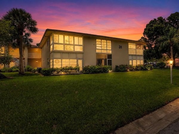 31 Lake Vista Trail, Unit 205, Port St. Lucie, FL 34952