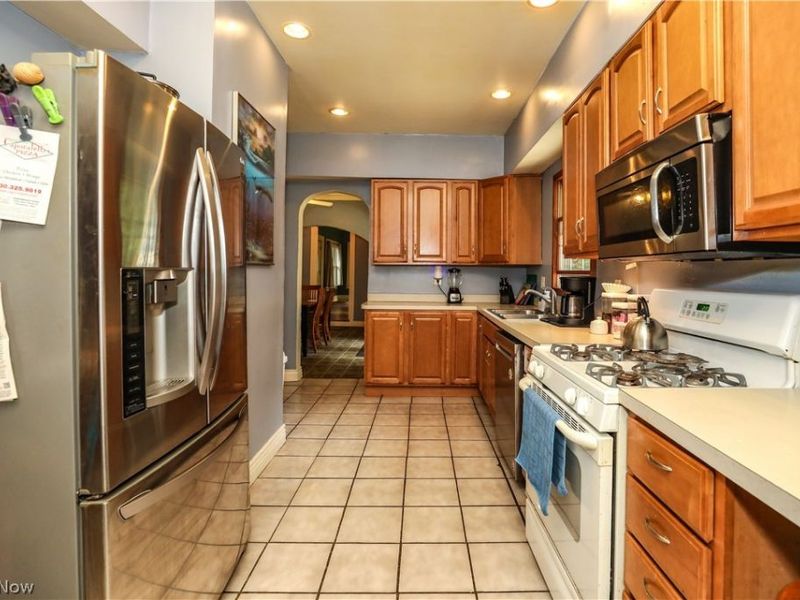 1104 N Howard Street, Akron, OH 44310 Photo 12