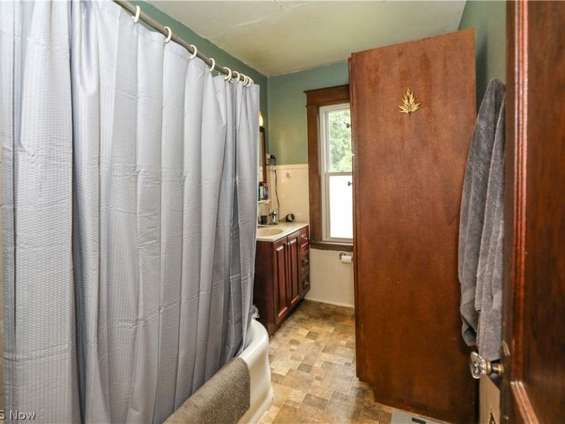 1104 N Howard Street, Akron, OH 44310 Photo 23