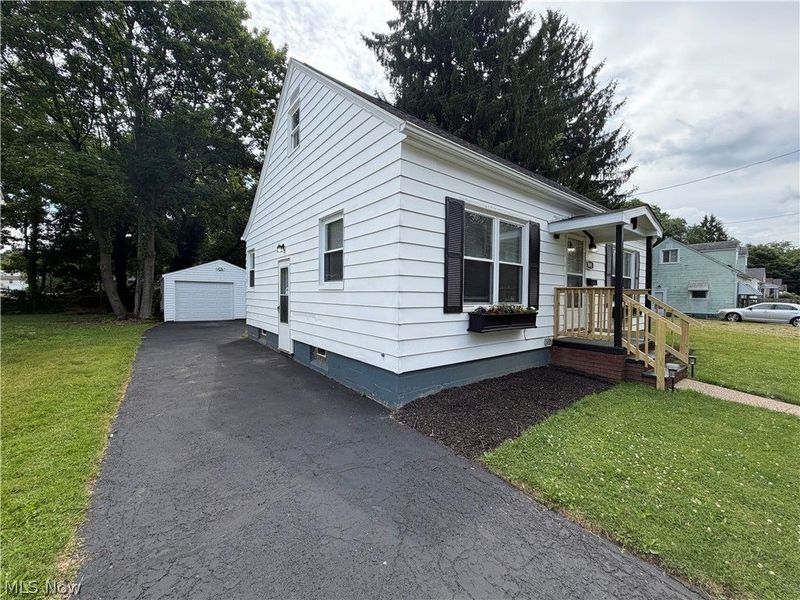 1045 Nome Avenue, Akron, OH 44320 Photo 2