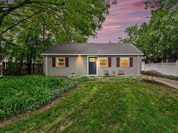 3045 Hall Street SE, Grand Rapids, MI 49506