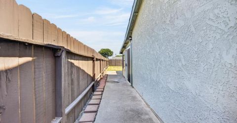 2300 Covered Wagon Cir, Elverta, CA 95626 Photo
