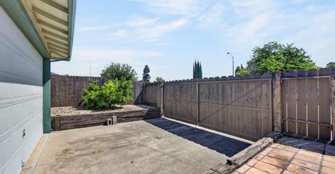 2300 Covered Wagon Cir, Elverta, CA 95626 Photo
