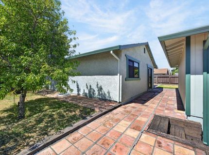 2300 Covered Wagon Cir, Elverta, CA 95626 Photo