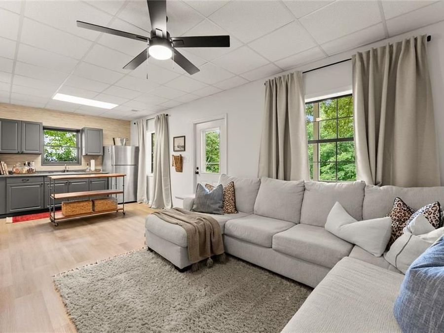 Property Image 37