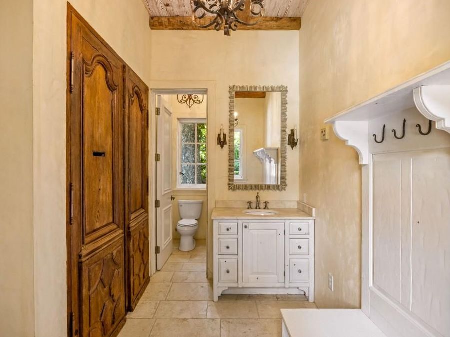 Property Image 76