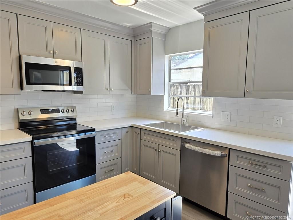 4508 SE Salvatori Road , Stuart, FL 34997 Photo