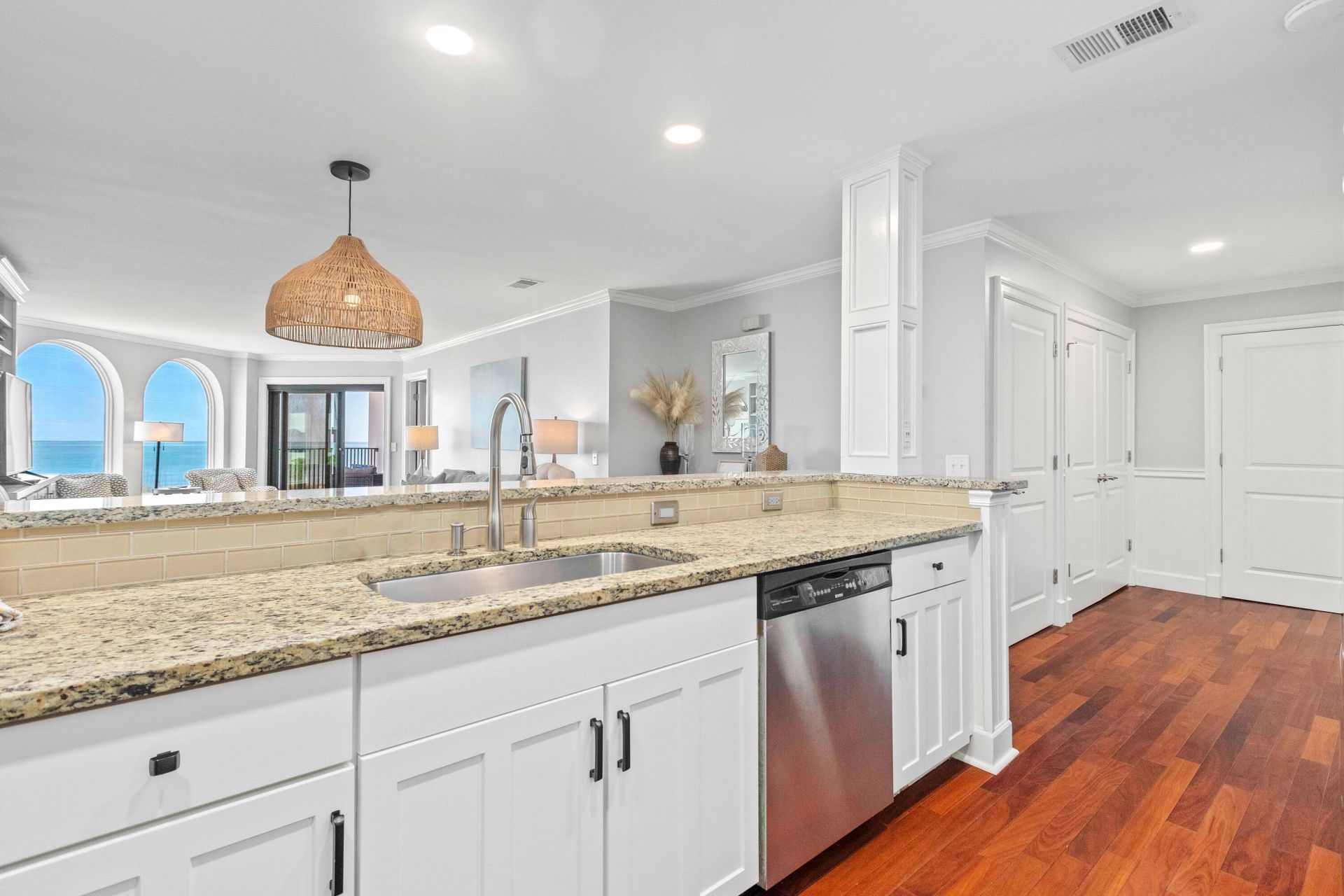 9002 Palmetto Drive Photo 9