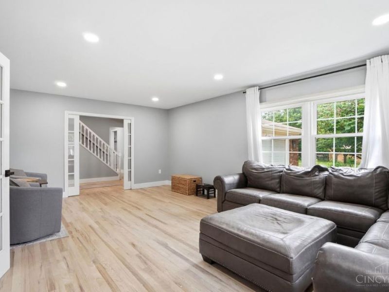 8755 Meadowview Drive, West Chester, OH 45069 Photo 22