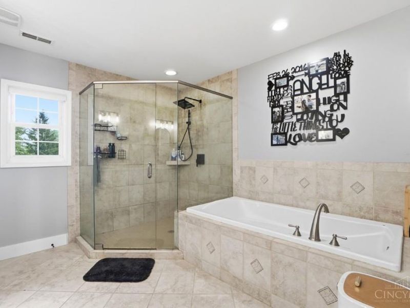 8755 Meadowview Drive, West Chester, OH 45069 Photo 37