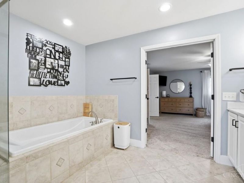 8755 Meadowview Drive, West Chester, OH 45069 Photo 38