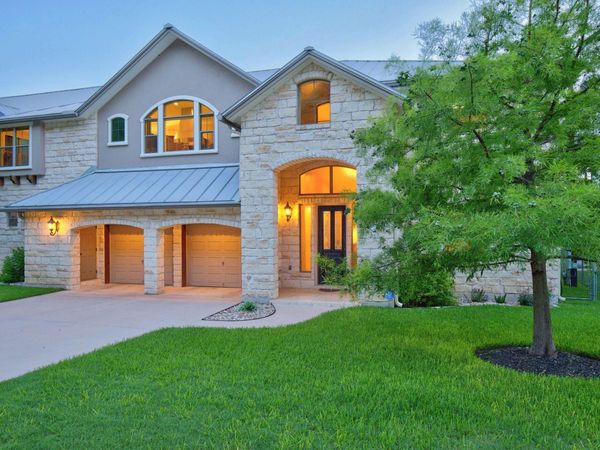 814 Scenic LOOP, Kingsland, TX 78639