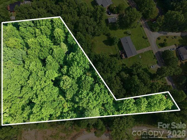 1 Bud Drive , Marion, NC 28806