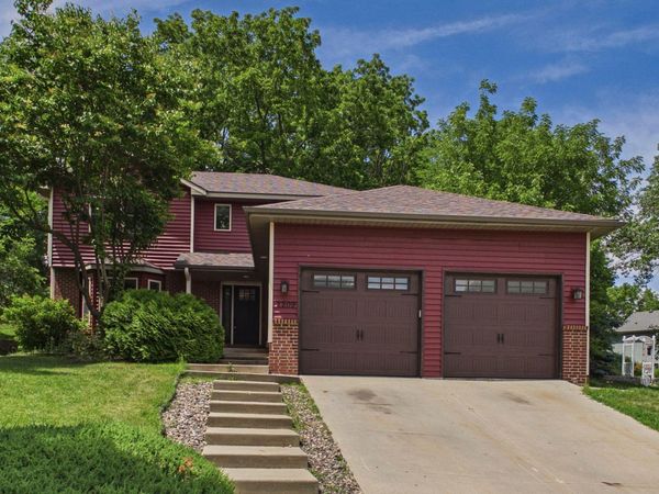 2209 Beacon Drive SW, Rochester, MN 55902